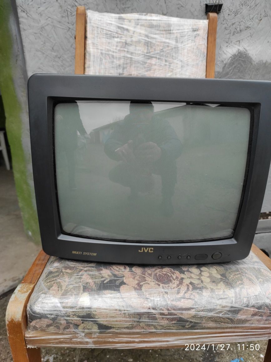 Телевизор JVC  C-14Z