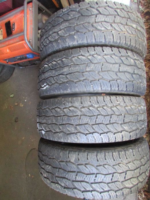 275/65/R18 комплект шин Cooper Discoverer A/T 3