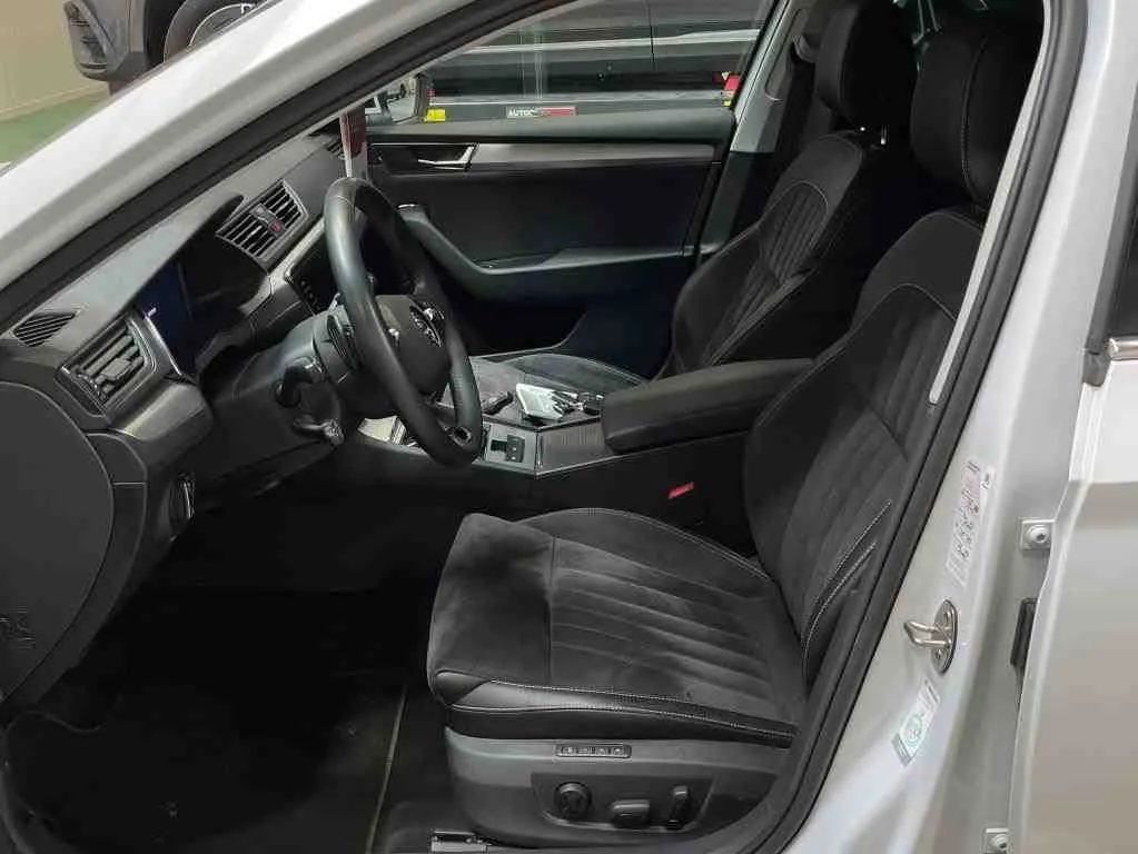 Skoda Superb 1.4 TSI HYBRYDA 218 KM Plug-in, WEBASTO, Skóra, HAK, ACC