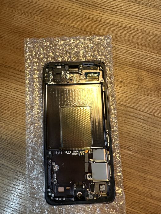 Корпус від Samsung s24
