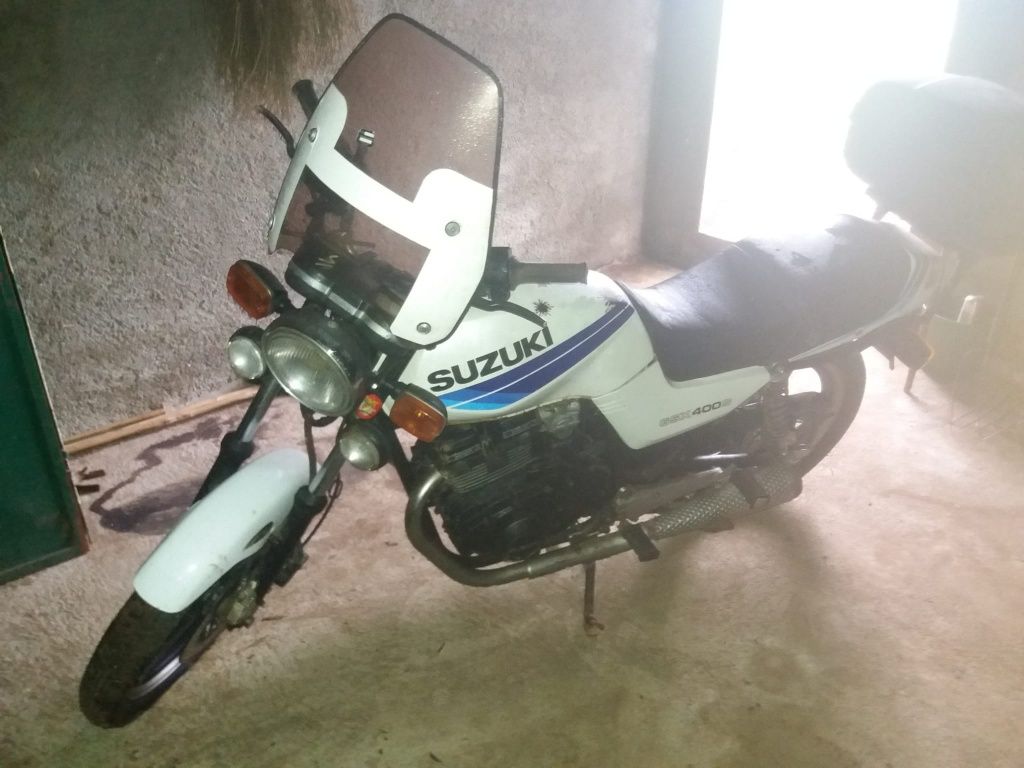 Suzuki 400s de 1985