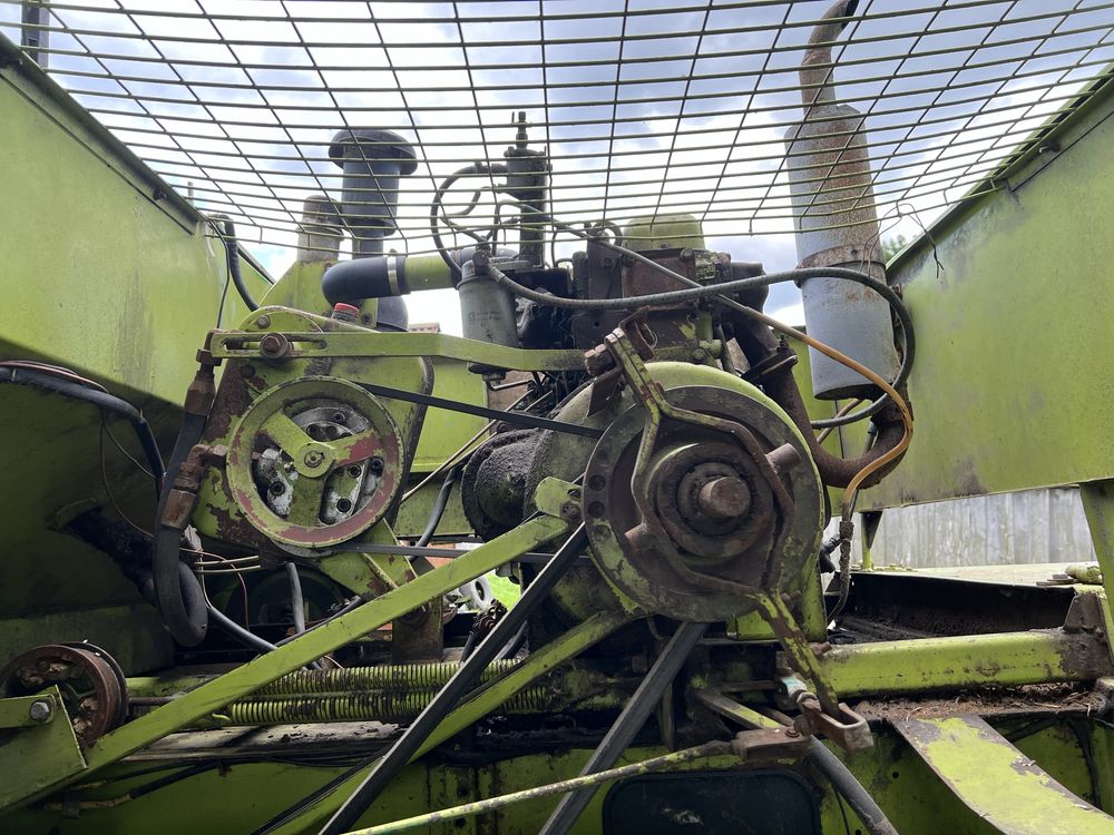 Комбайн Claas compact 25