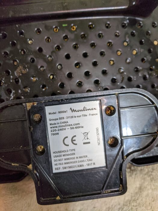 Бутербродница мощью 700wв отличном рабочем состоянии