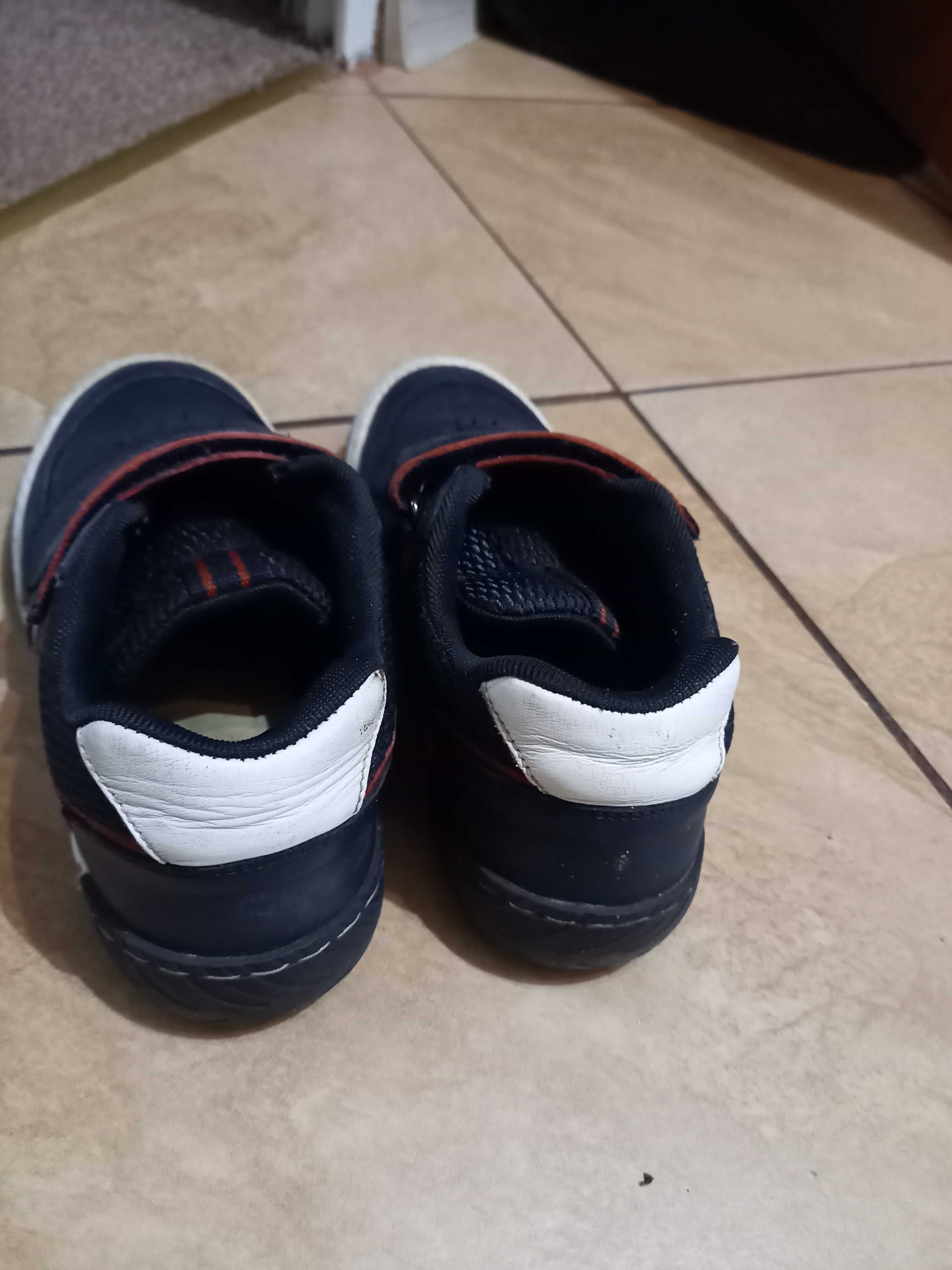 Buty półbuty skórzane Lasocki r 30