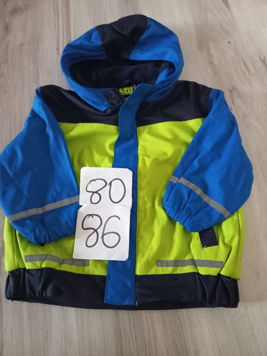 Kurtka przeciwdeszczowa  dla chłopca  rozmiar 80/86