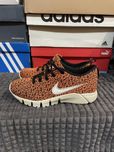 Жіночі кросівки Nike 36(225mm)