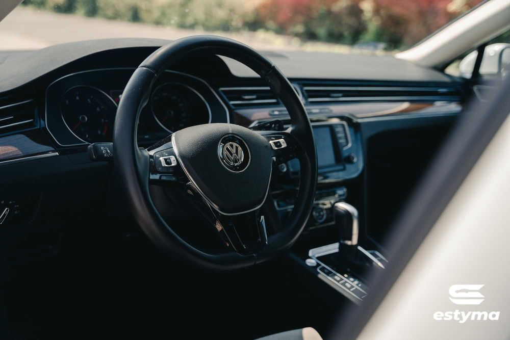 Wynajem samochodu, wypożyczalnia samochodów Estyma - VW Passat
