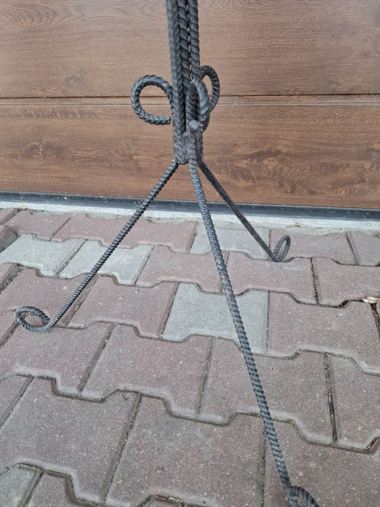 Stojak na kwiaty
