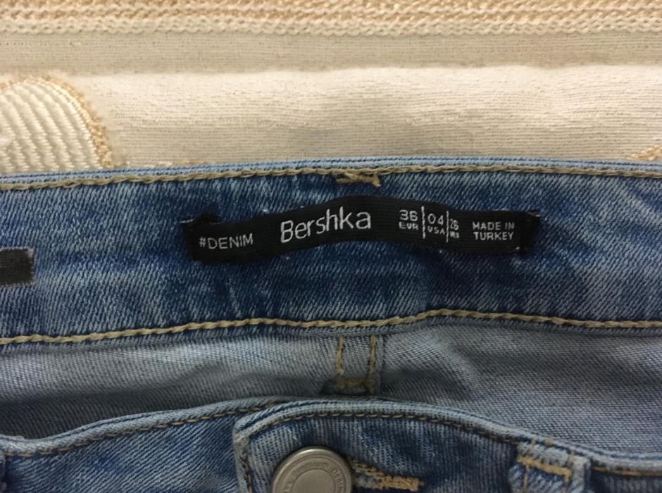 calças bershka bom estado