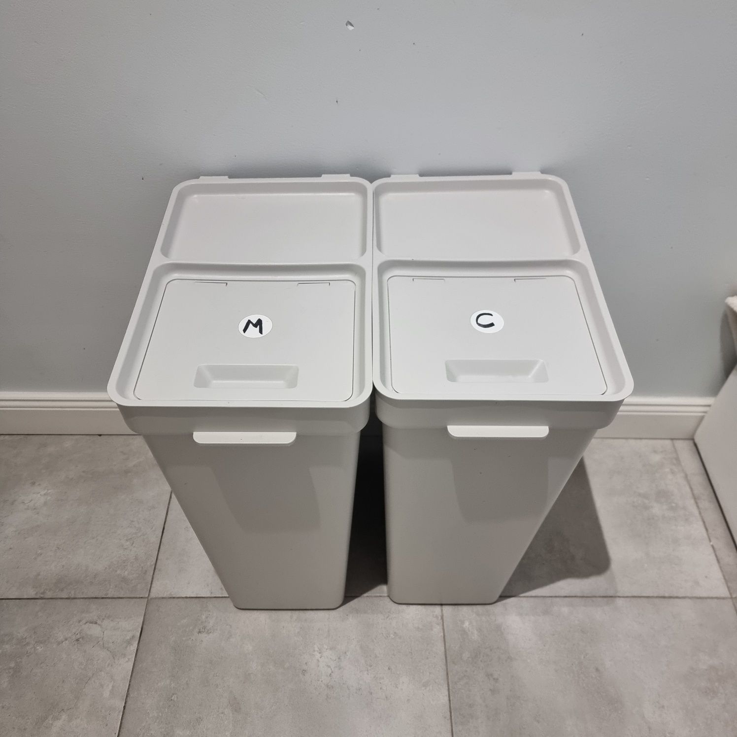2x HÅLLBAR Kosz z pokrywką, pojemnik, 35 L, IKEA 
Mały ogród balkono