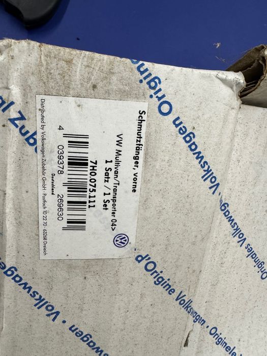 Chlapacze tyl oryginal nowe vw transporter t6