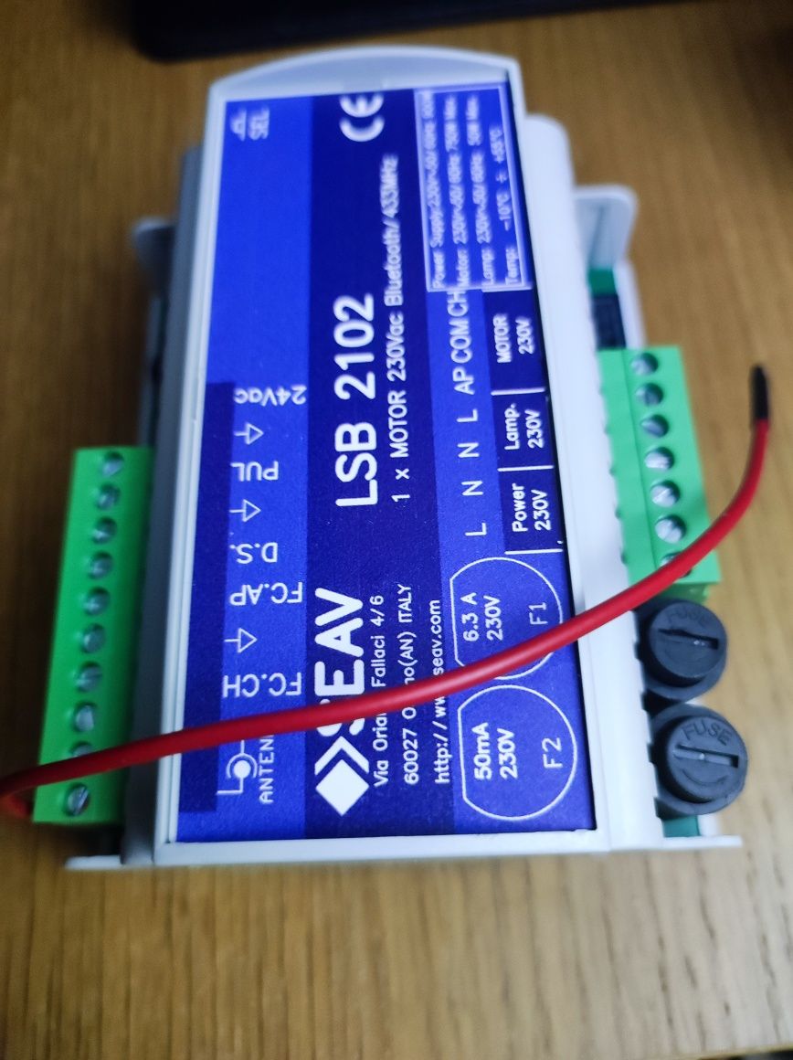 Seav LSB 2102 novo - controlo de portão