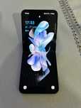 Samsung Z Flip4 super stan