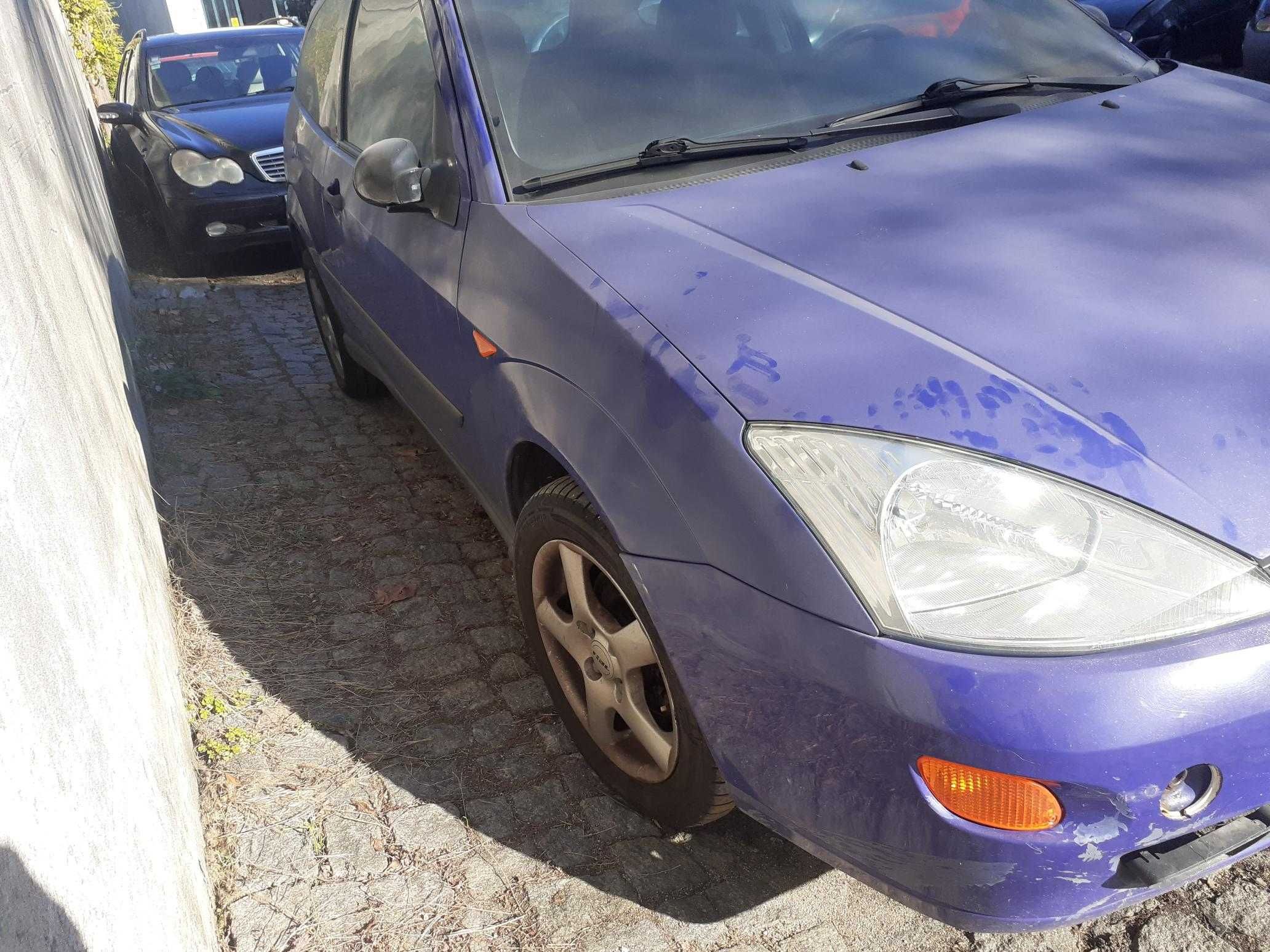 Ford Focus 1.6cc gasolina de 1999 3 portas