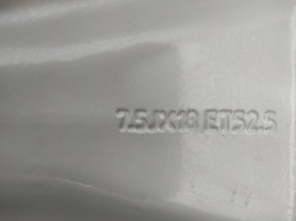 294 Felgi aluminiowe ORYGINAŁ FORD R 18 5x108 otwór 63,3 Bardzo Ładne