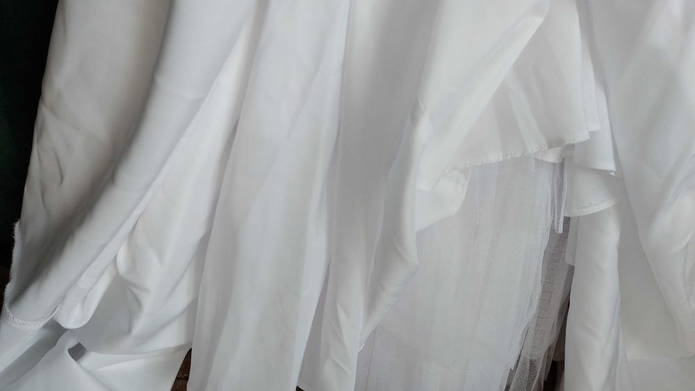 Suknia ślubna slub tren atłas satyna koronka piękna wiosna boho 38