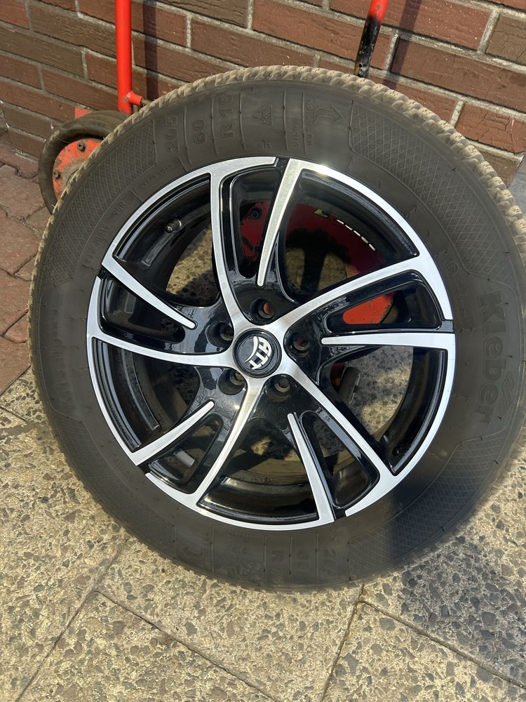 Kola fegi ATT 6,5x16 cali, sruby 5x100 opony Kleber Krisalp HP3 205/60