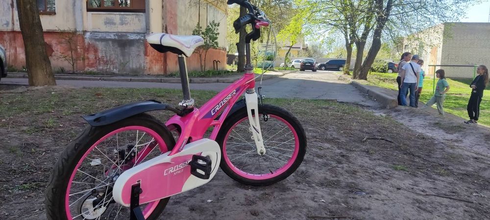 Велосипед для дівчинки на вік від 3 х років)