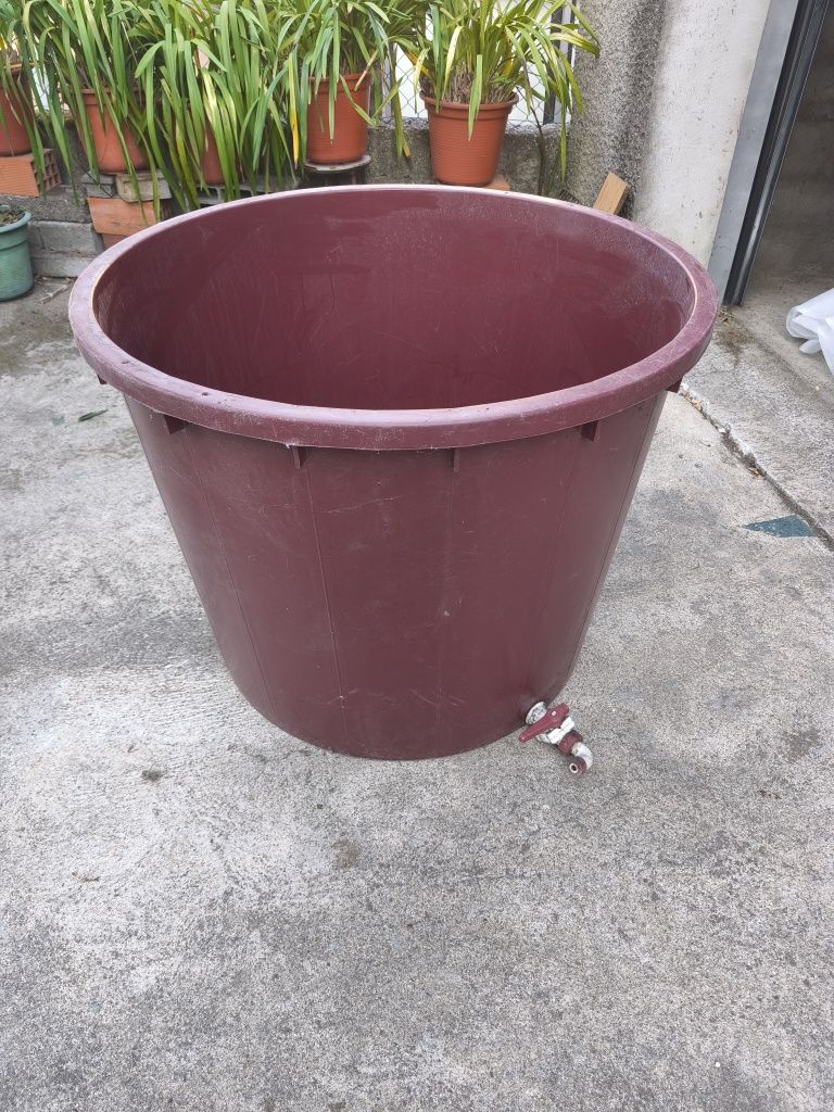 Dorna de plástico 500L