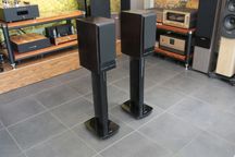 DeVore Fidelity Gibbon 3XL + oryginalne standy gratis