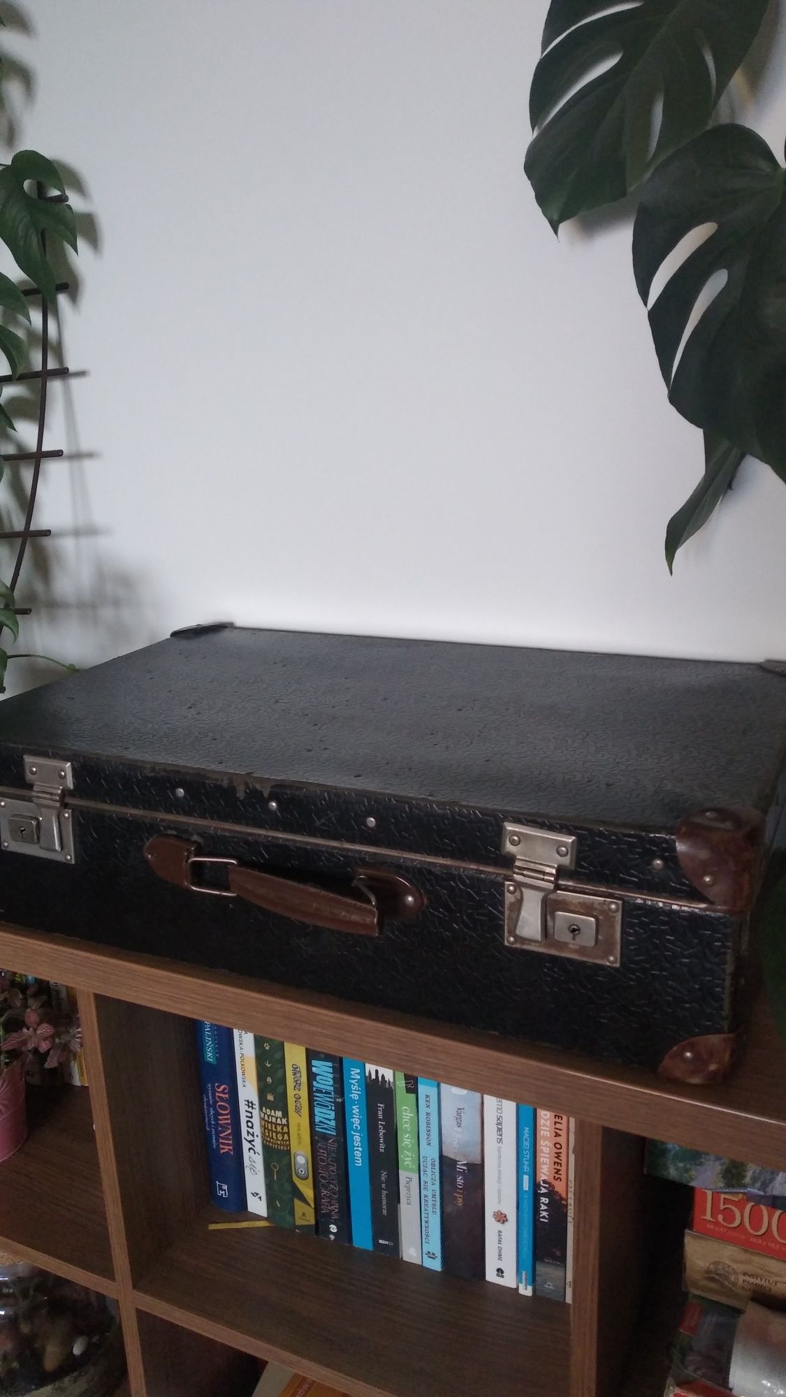Stara walizka z PRL