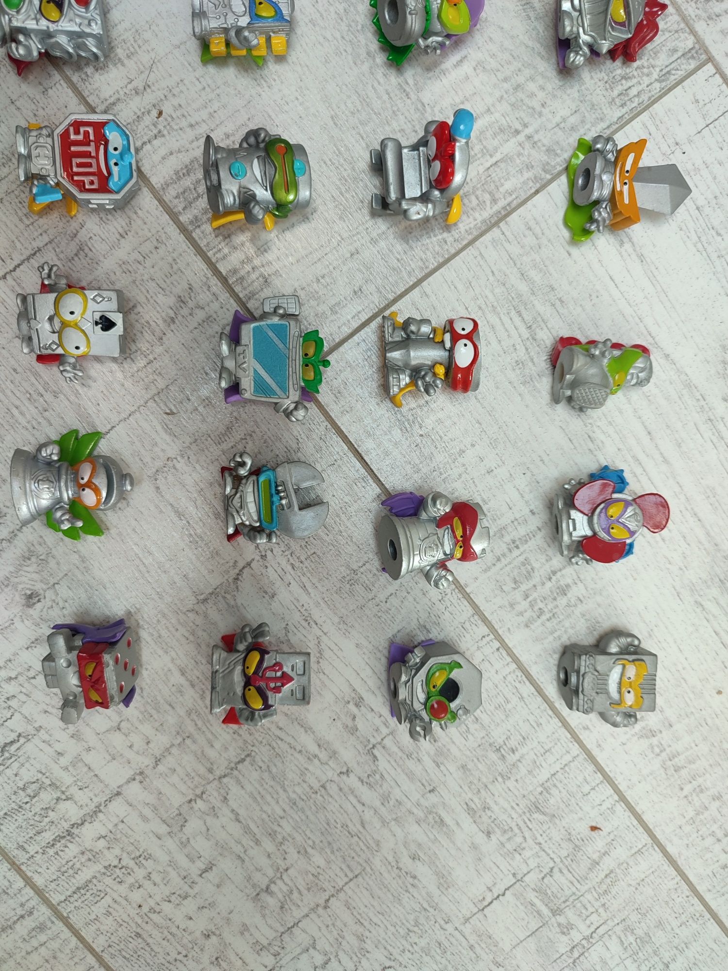 Ogromny zestaw srebrnych figurek super zings things ultra rare unikat