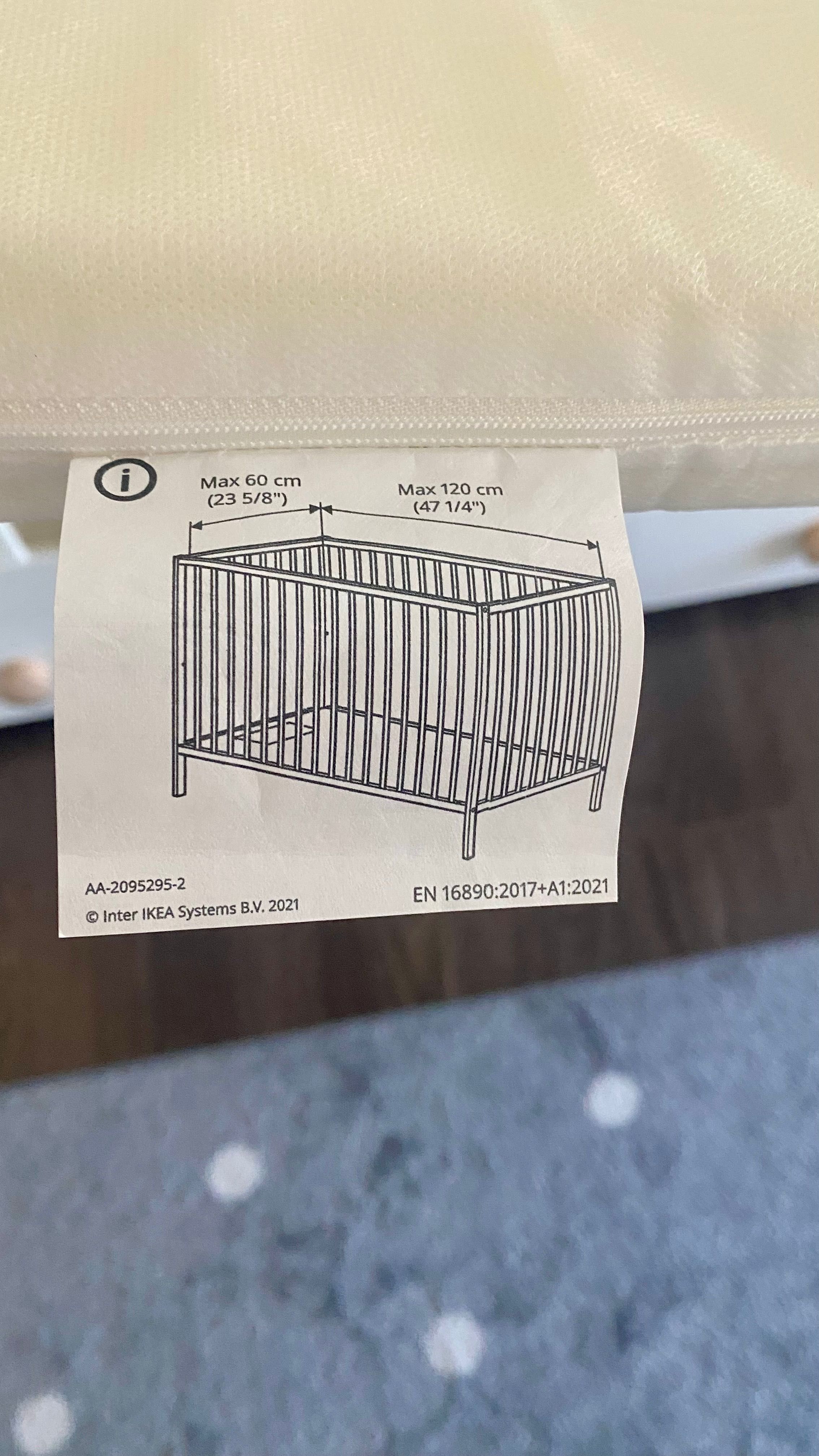 Berço + Colchão Ikea
