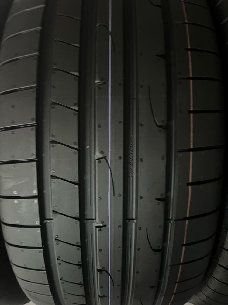285/45/20 R20 Dunlop SP Sport Maxx RT2 SUV 4шт нові