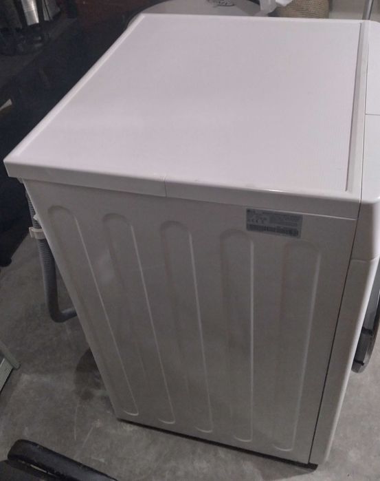 Oportunidade. Máquina de lavar e secar roupa LG 10,5/7 KG,  pouco uso.