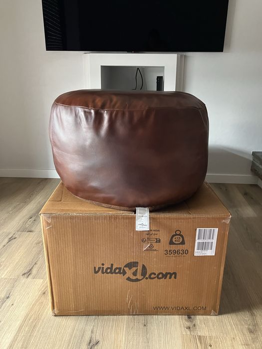 Puff  arredondado castanho  em pele