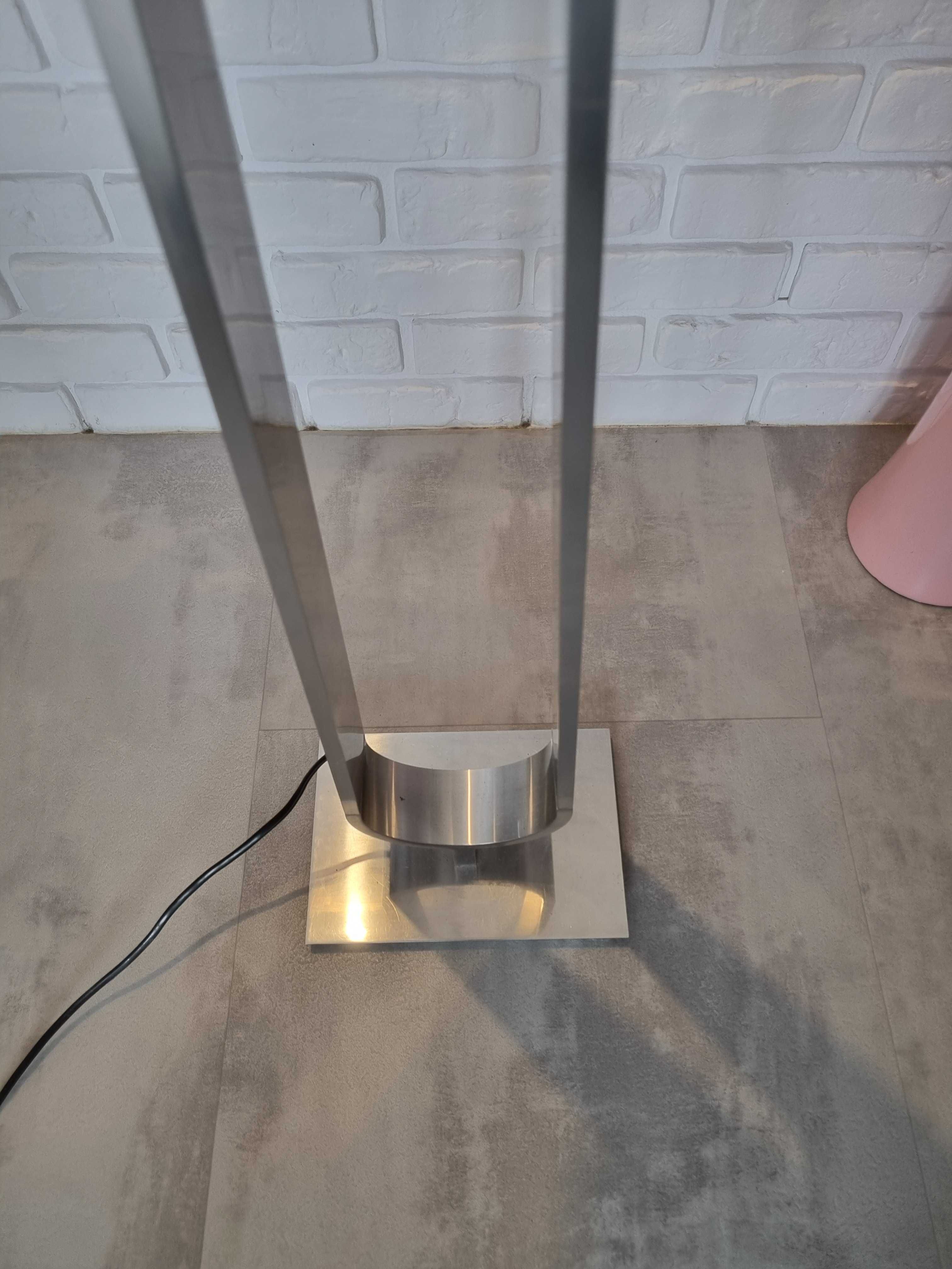 Lampa stojaca aluminiowa