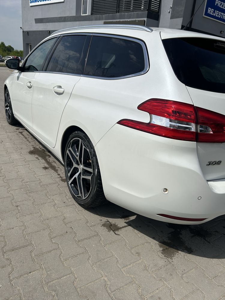 Peugeot 308 SW 1.5 BlueHDi Allure S&S