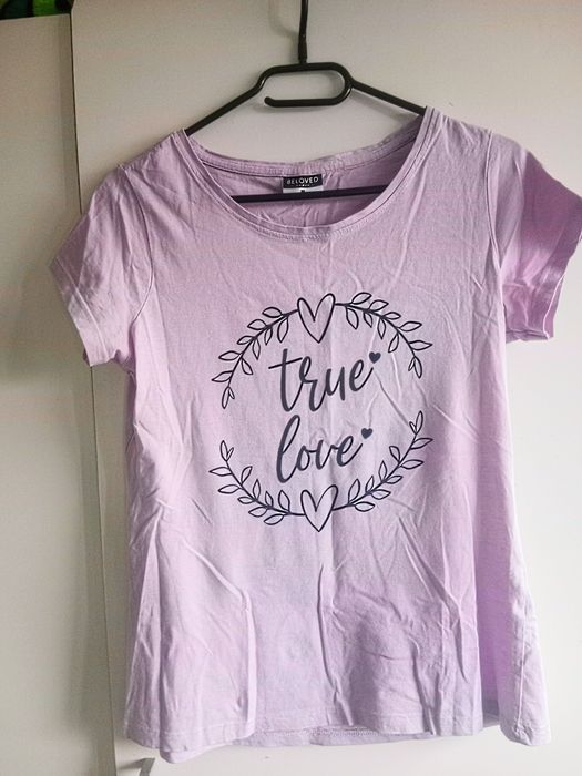 Nowy t-shirt damski