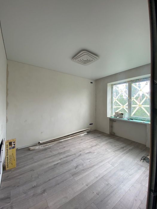 Продам 4к квартиру Бульвар Краматорський .