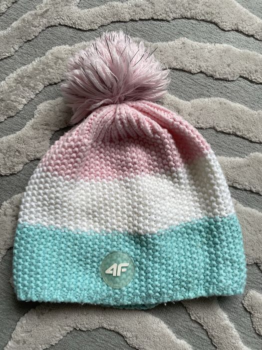 Czapka dziewczęca 4F