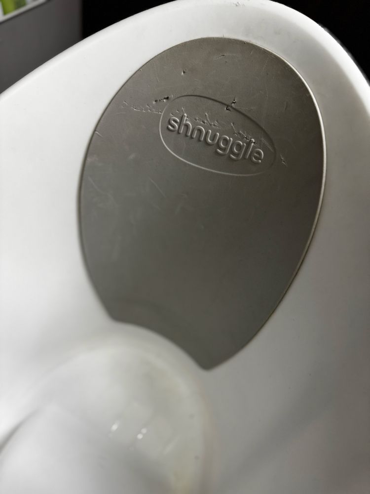 Shnuggle wanienka dla niemowlaka stelaż