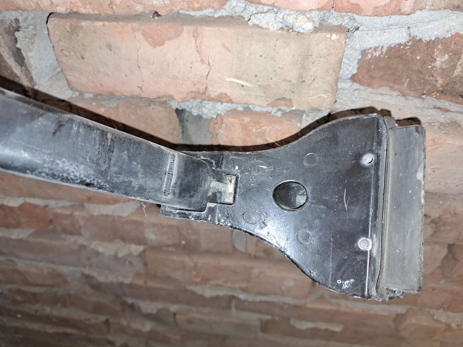 Поперечини ford escort van express courier рейлінги багажник на дах