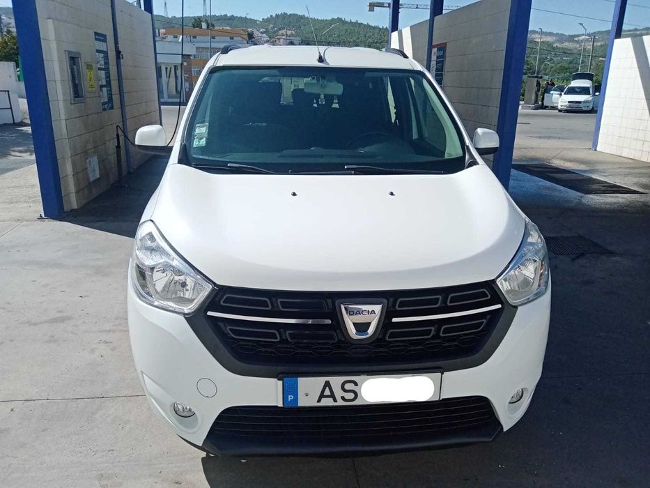 Dacia Lodgy 1.5 dCi Stepway 7L Branco