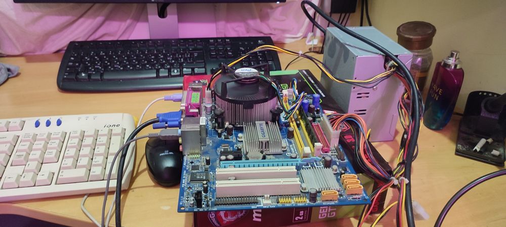 Материнка 775 сокет + соre 2 duo e4500+ ddr2 2048mb