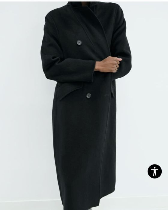 Чорне двобортне довге пальто з вовною вільного прямого крою від zara