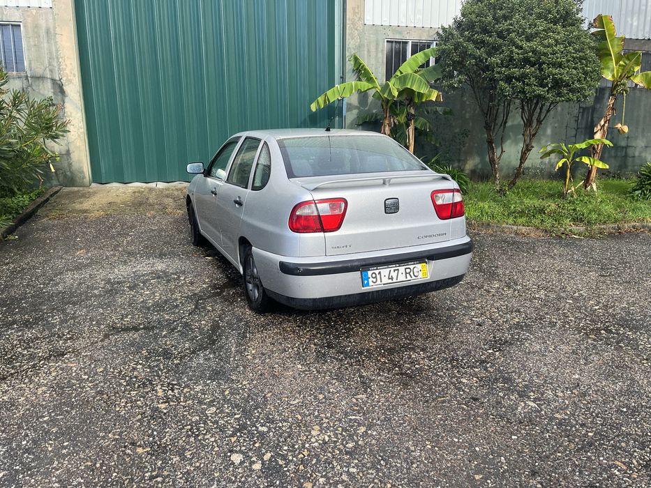 Seat cordoba 1.4 gasolina Ano 2002