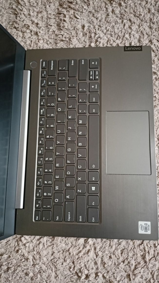 Laptop Lenovo 14 cali i3 10th; 16gb; 244gb,W11 podświetlana klawiatura