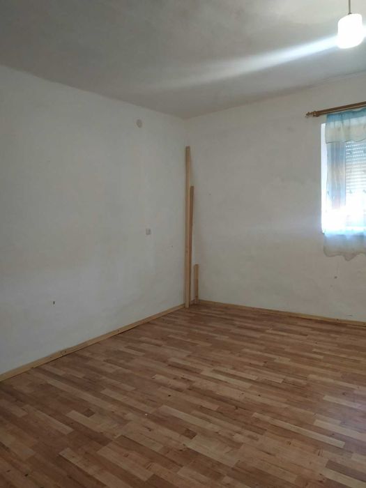 продам будинок Берегове неподалік