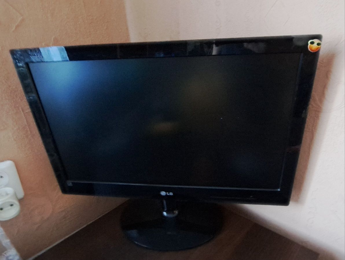 Монитор LG 22 рабочий