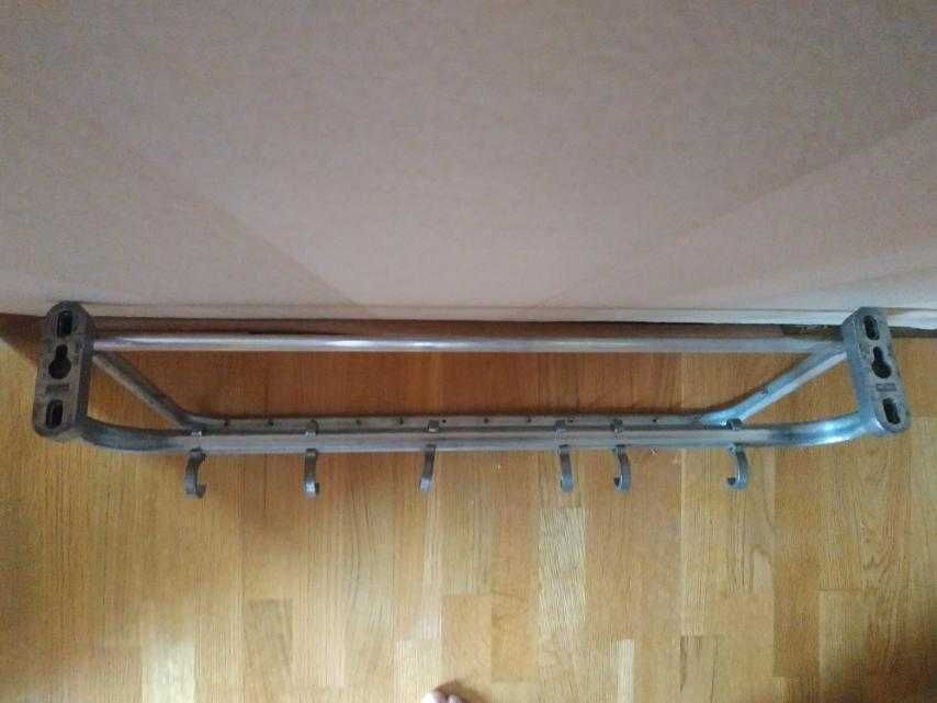 Вешалка металлическая для прихожей