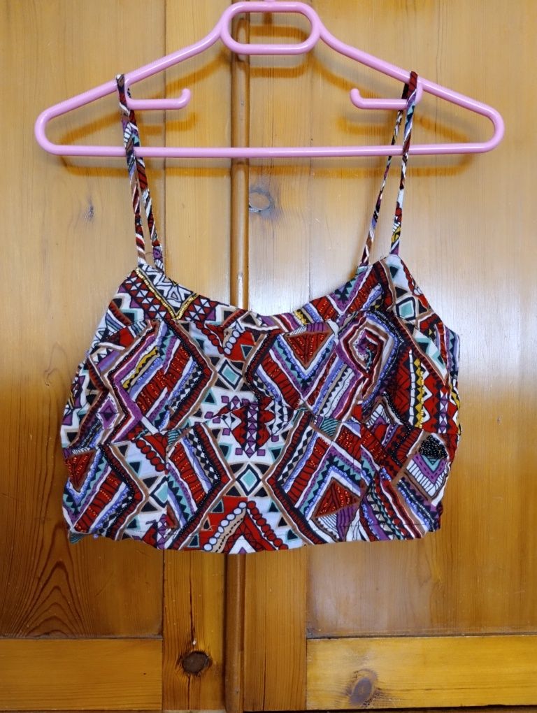Top Stradivarius étnico missangas