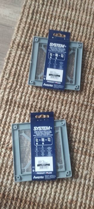 Ramka na otwór wentylacyjny do panelu RW125 szara Awenta - 2 sztuki