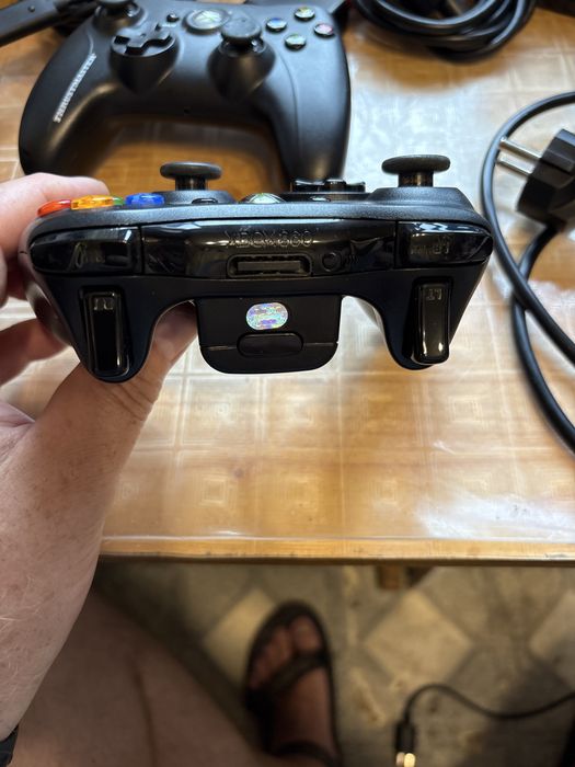 Запчастини до XBOX 360 в подарунок мортал комбат игра