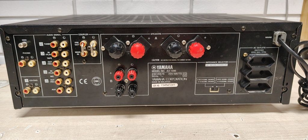 Wzmacniacz Stereo YAMAHA AX-596