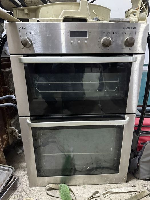 Духовка двійна AEG